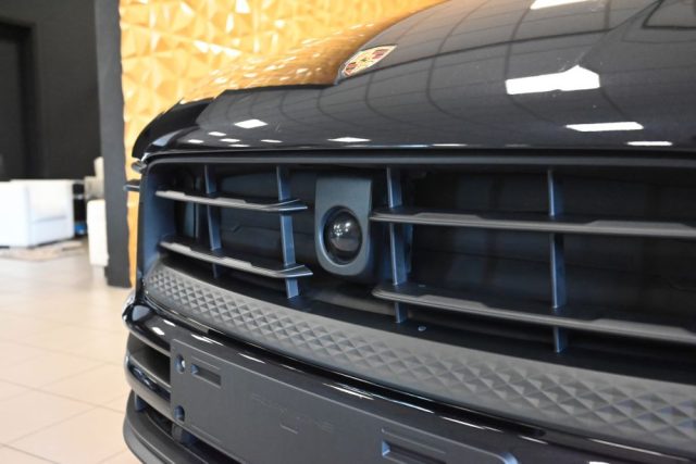 PORSCHE Macan usata 98