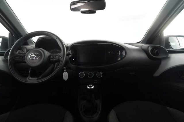 TOYOTA Aygo X usata 10