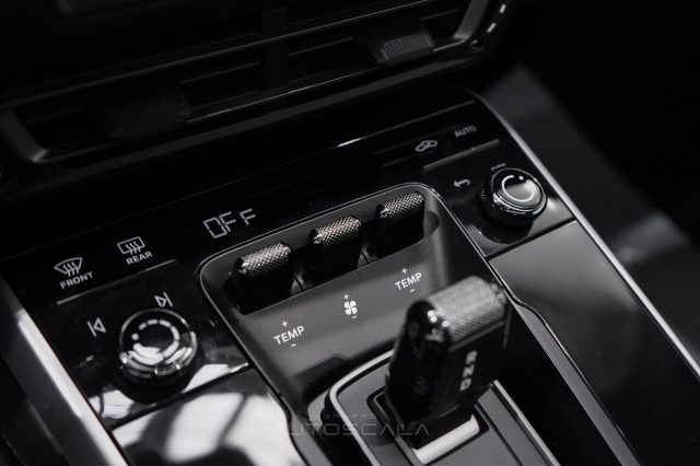 PORSCHE 911 usata, con Sensori di parcheggio posteriori