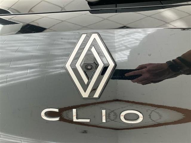 RENAULT Clio usata 23