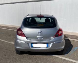 OPEL Corsa usata, con Airbag laterali