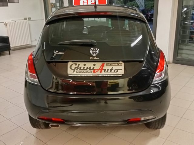 LANCIA Ypsilon usata, con Airbag