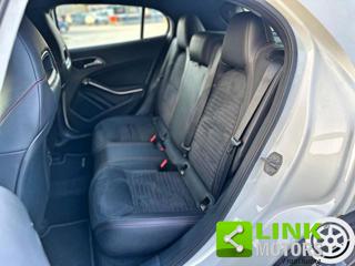 MERCEDES-BENZ GLA 220 usata, con Autoradio digitale