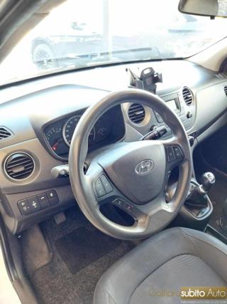 HYUNDAI i10 usata, con Controllo trazione