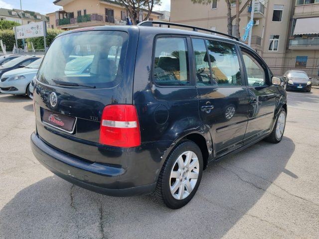 VOLKSWAGEN Touran usata, con Alzacristalli elettrici