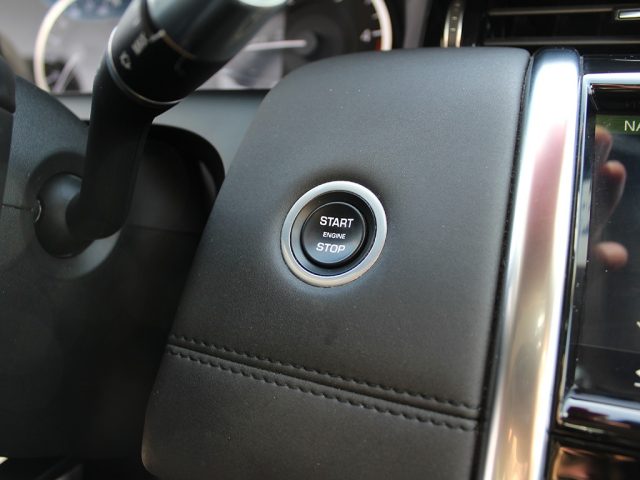 LAND ROVER Discovery Sport usata, con Sedile posteriore sdoppiato