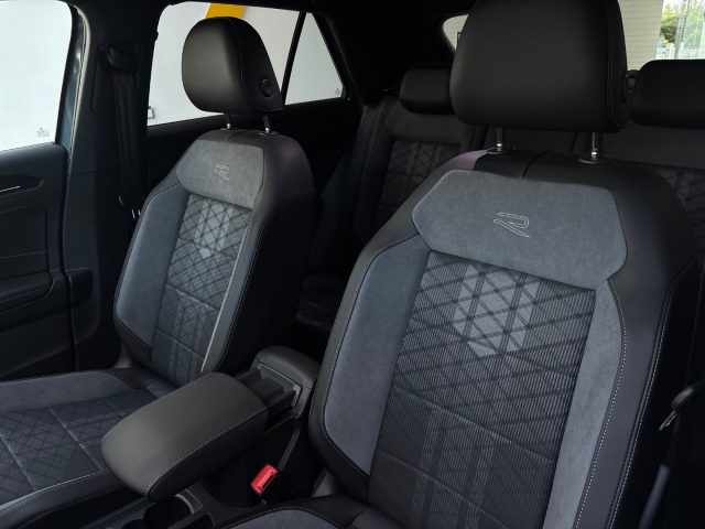 VOLKSWAGEN T-Roc usata, con Specchietti laterali elettrici