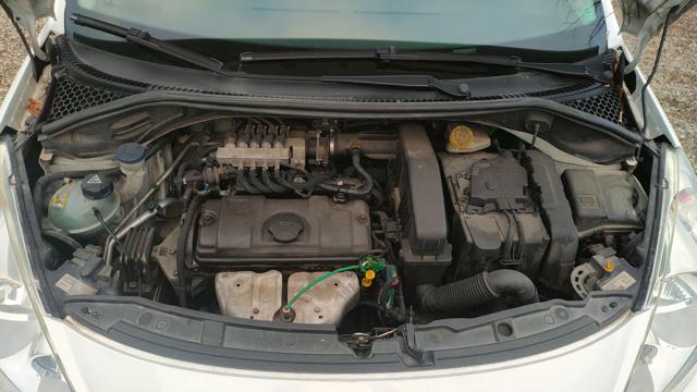 PEUGEOT 207 usata, con Sedile posteriore sdoppiato