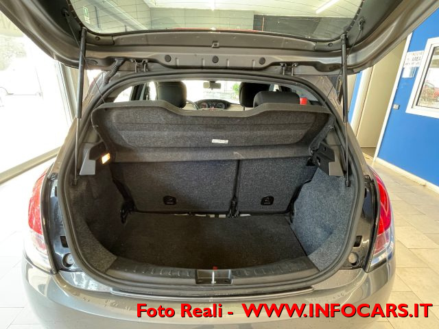 LANCIA Ypsilon usata, con Luci diurne