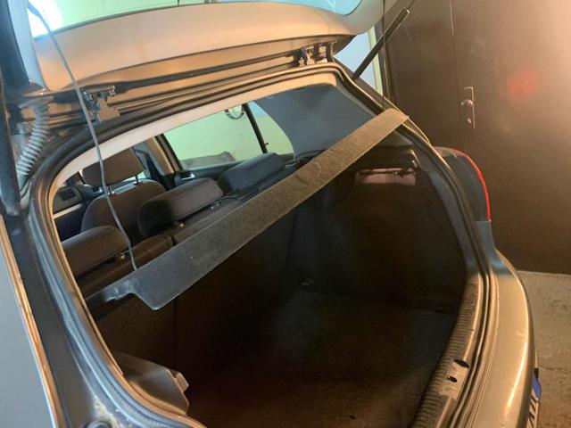 VOLKSWAGEN Golf usata, con Sedile posteriore sdoppiato