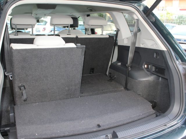 VOLKSWAGEN Tiguan Allspace usata, con Luci diurne