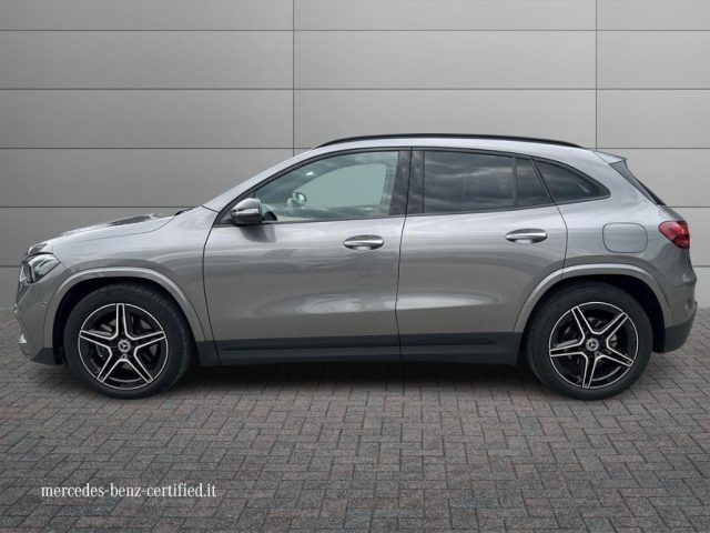 MERCEDES-BENZ GLA 200 usata, con Autoradio