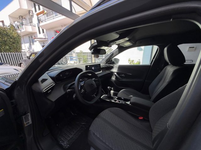 PEUGEOT 2008 usata, con Isofix
