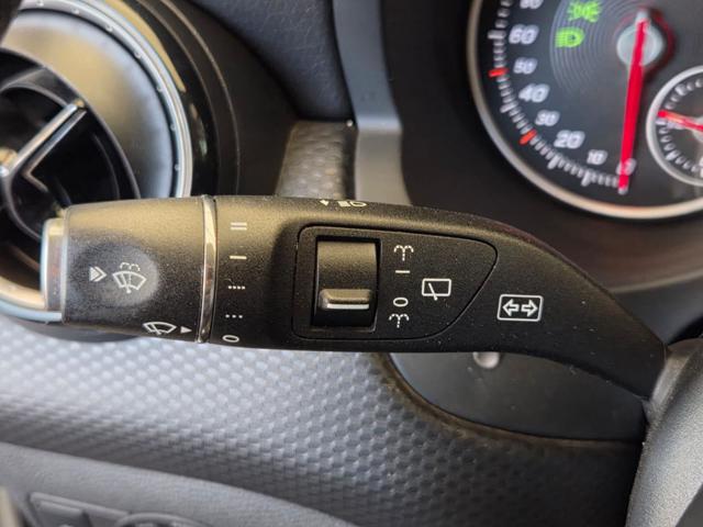 MERCEDES-BENZ A 160 usata, con Sedile posteriore sdoppiato