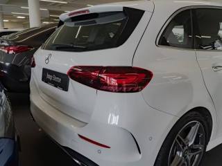 MERCEDES-BENZ B 200 usata, con Alzacristalli elettrici