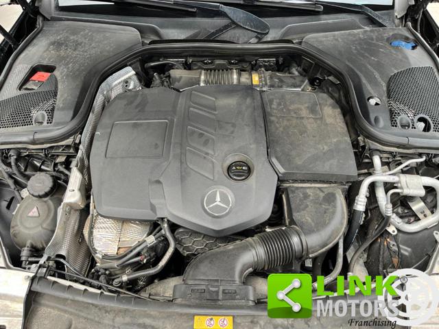 MERCEDES-BENZ E 200 usata, con Autoradio digitale