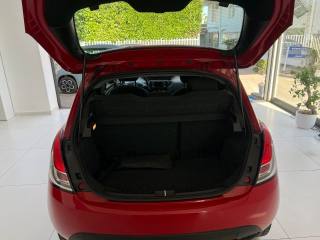 LANCIA Ypsilon usata, con MP3