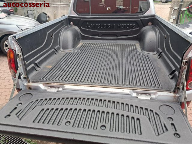 MITSUBISHI L200 usata, con Airbag Passeggero