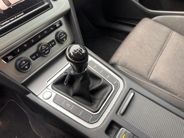 VOLKSWAGEN Passat usata, con Boardcomputer