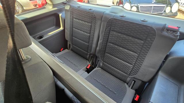 VOLKSWAGEN Touran usata, con Specchietti laterali elettrici