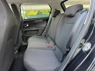 VOLKSWAGEN up! usata 11