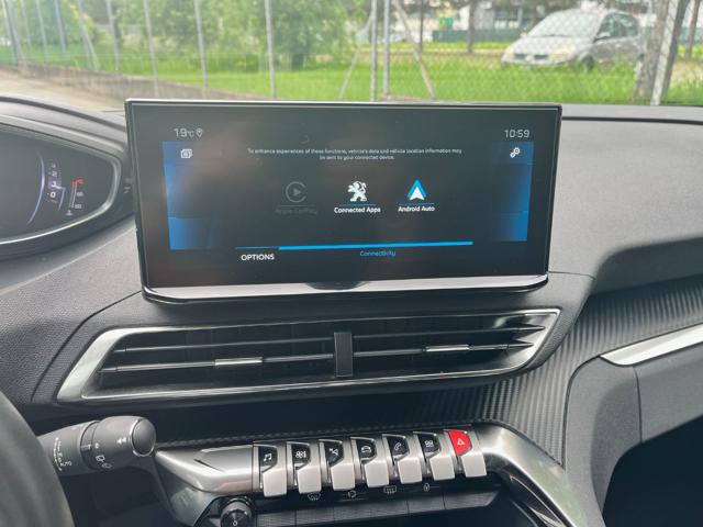 PEUGEOT 3008 usata, con Autoradio