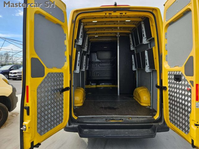 VOLKSWAGEN Crafter usata 14