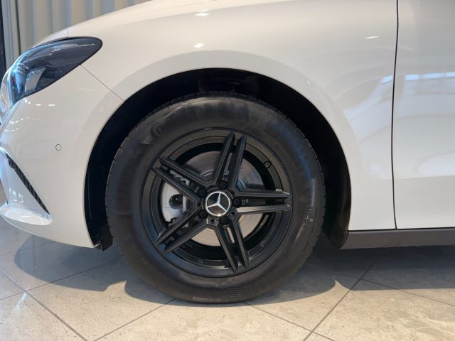 MERCEDES-BENZ B 180 usata, con Park Distance Control