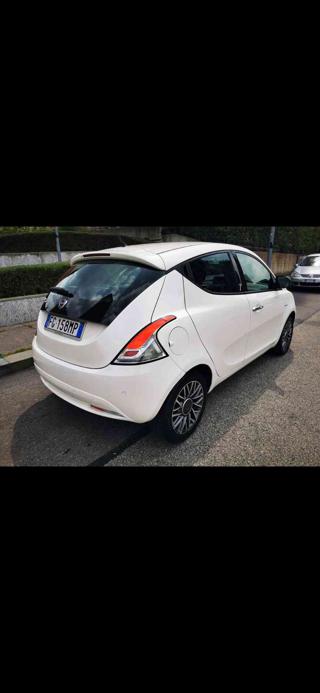 LANCIA Ypsilon usata, con Chiusura centralizzata