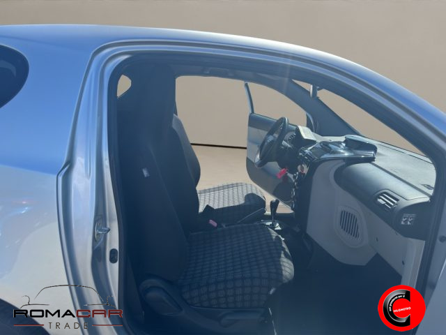 TOYOTA iQ usata, con Chiusura centralizzata telecomandata