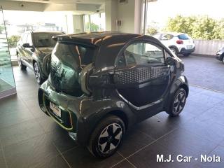 XEV Yoyo usata, con Specchietti laterali elettrici
