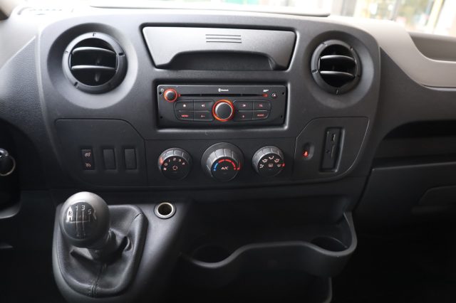 RENAULT Master usata, con MP3