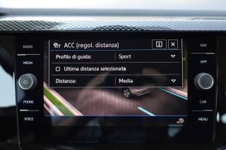 VOLKSWAGEN Taigo usata, con Schermo multifunzione interamente digitale