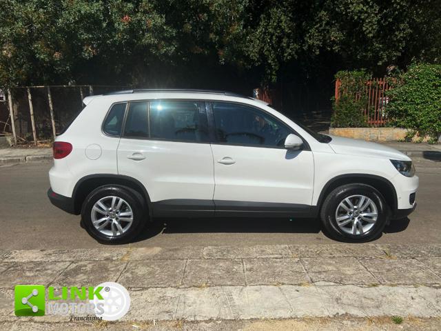 VOLKSWAGEN Tiguan usata, con Autoradio