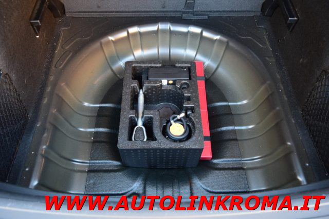 MG ZS usata, con Autoradio digitale