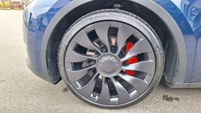 TESLA Model Y usata, con Chiusura centralizzata