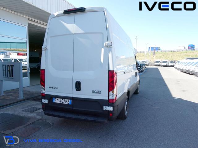 IVECO Daily usata 10