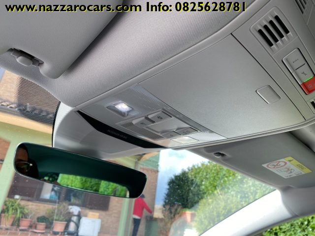 VOLKSWAGEN Passat Variant usata, con MP3