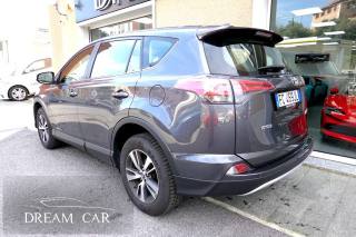 TOYOTA RAV 4 MY23 usata, con Airbag laterali