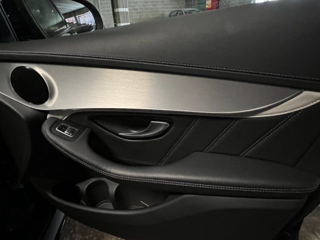 MERCEDES-BENZ GLC 63 AMG usata, con Controllo automatico clima