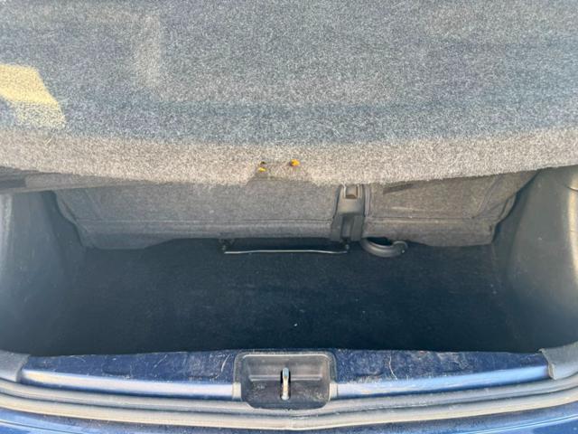 TOYOTA Yaris usata, con Specchietti laterali elettrici