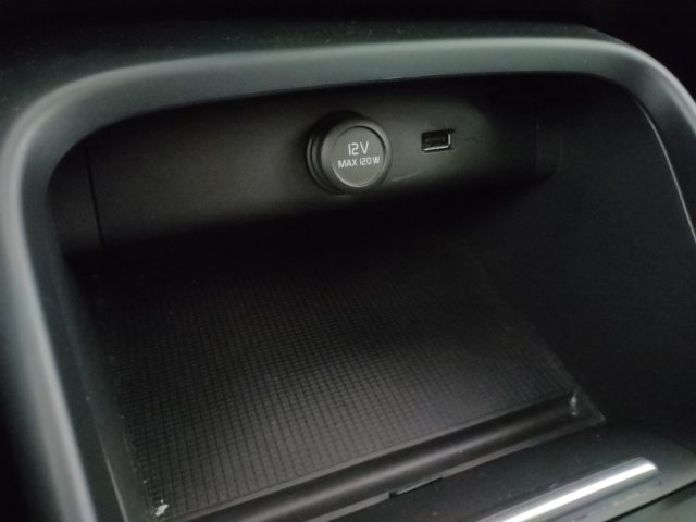 VOLVO XC40 usata, con Touch screen