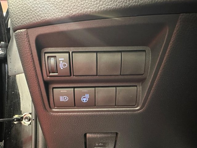 TOYOTA Yaris usata, con ESP
