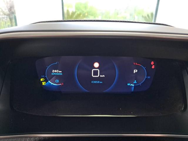 PEUGEOT 2008 usata, con Climatizzatore