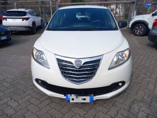 LANCIA Ypsilon usata, con ESP