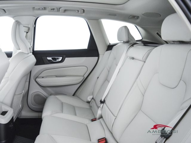 VOLVO XC60 usata 9
