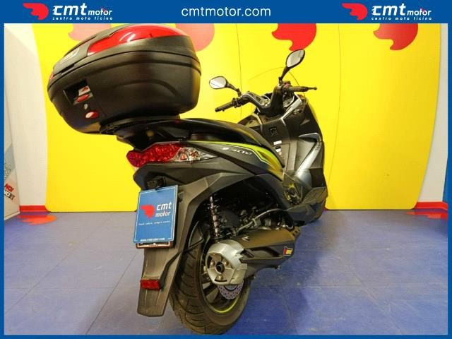 KAWASAKI J 300 usata 3