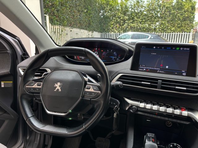 PEUGEOT 3008 usata, con Volante multifunzione