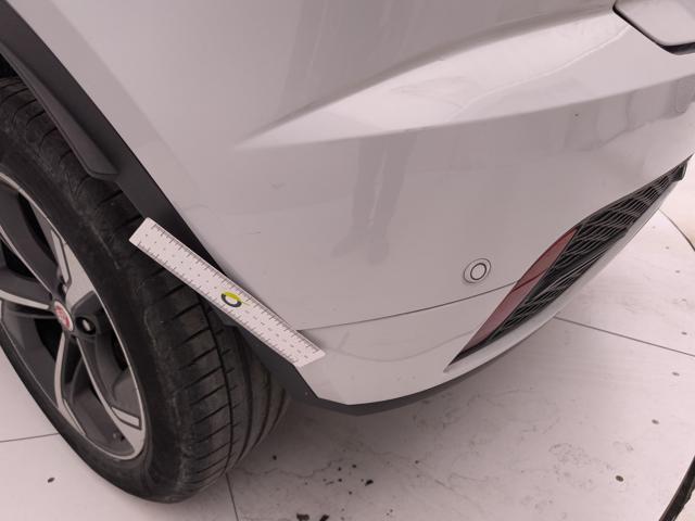 JAGUAR E-Pace usata, con Sensori di parcheggio anteriori