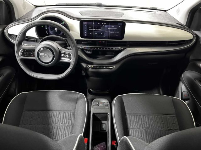 FIAT 500e usata, con Regolazione elettrica sedili